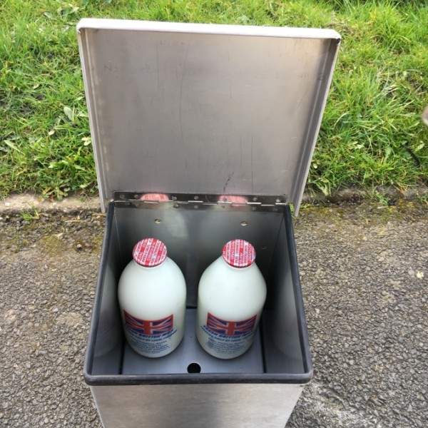 Stainless steel milk bottle box